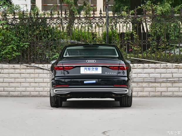 奥迪(进口) 奥迪A8 2022款 A8L Horch创始人版 传奇型