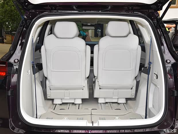 上汽通用五菱 五菱凱捷 2023款 混動(dòng)鉑金版