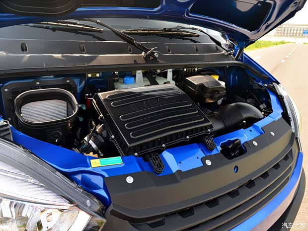 南京依维柯 依维柯欧胜 2020款 2.3T手动超瑞短轴高顶高功F1A 南京依维柯 依维柯欧胜 2020款 2.3T手动超瑞短轴高顶高功F1A