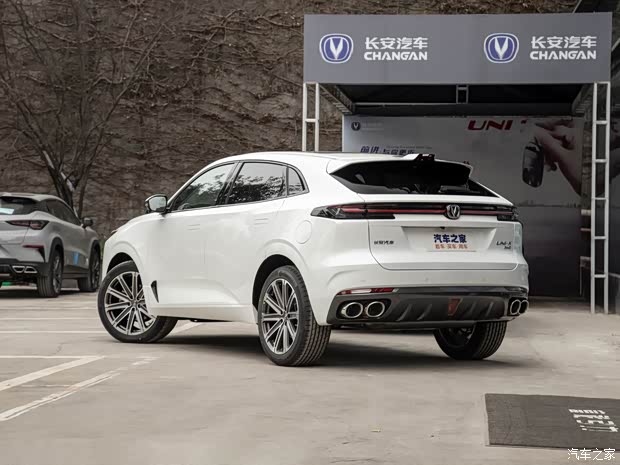 长安汽车 长安UNI-K 2021款 四驱基本型 长安汽车 长安UNI-K 2021款 四驱基本型