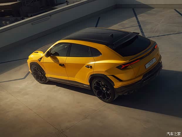 兰博基尼 Urus 2022款 Performante
