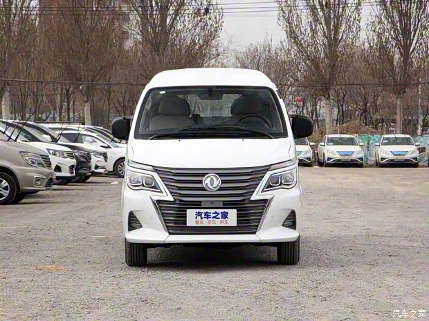 东风风行 菱智 2020款 M5 1.6L 7座基本型