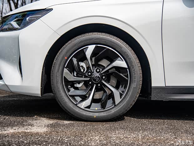 威馬汽車(chē) 威馬E.5 2022款 基本型