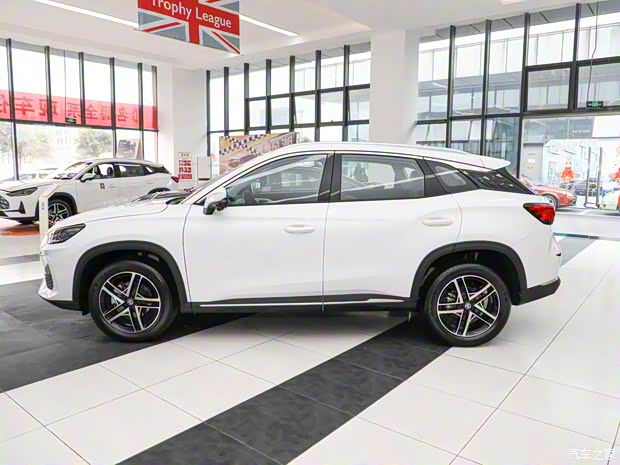 上汽集团 MG ONE 2022款 β-科技时尚系列 1.5T 标准版