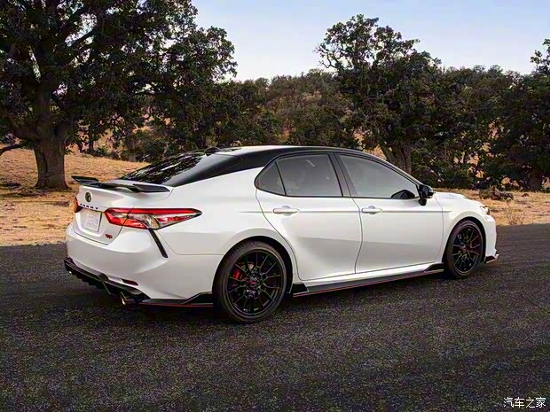 丰田(进口) 凯美瑞(海外) 2019款 TRD Sport
