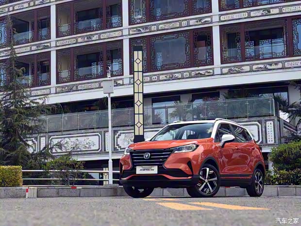 长安汽车 长安CS15 2019款 1.5L 自动旗舰型 长安汽车 长安CS15 2019款 1.5L 自动旗舰型