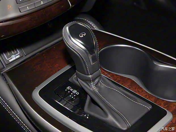 英菲尼迪(进口) 英菲尼迪QX60 2020款 2.5T Hybrid 两驱卓越版