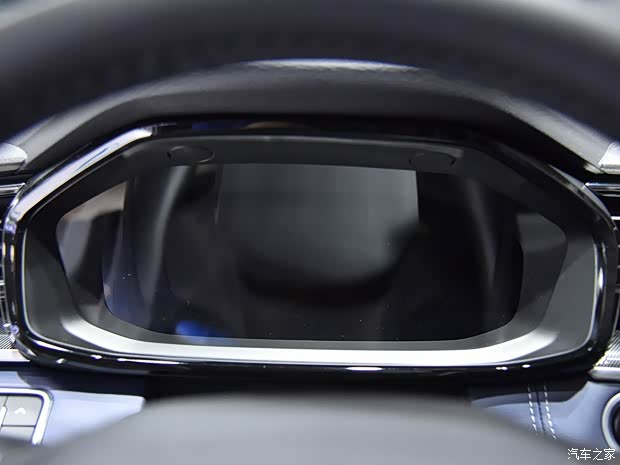 上汽大通 上汽MAXUS EUNIQ 6 2019款 基本型