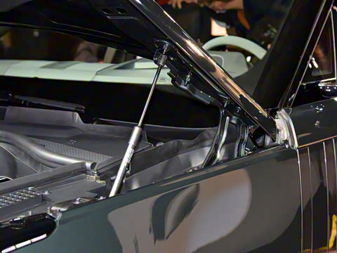 2023款 3.0 L6 400PS 典范加长版 2023款 3.0 L6 400PS 典范加长版