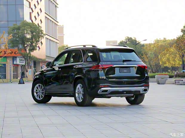奔驰(进口) 奔驰GLE 2020款 改款 GLE 350 4MATIC 时尚型 奔驰(进口) 奔驰GLE 2020款 改款 GLE 350 4MATIC 时尚型