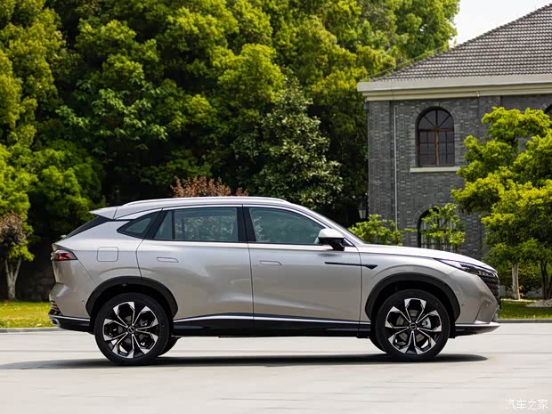 上汽集团 荣威RX5 2022款 燃油版 上汽集团 荣威RX5 2022款 燃油版