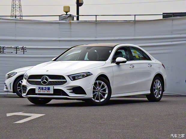 北京奔馳 奔馳A級(jí) 2020款 A 200 L 運(yùn)動(dòng)轎車