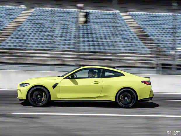 宝马M 宝马M4 2021款 M4双门轿跑车雷霆版