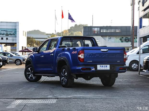 上汽大通 星際 2023款 星際L 2.0T 柴油 自動四驅(qū)精英版長箱