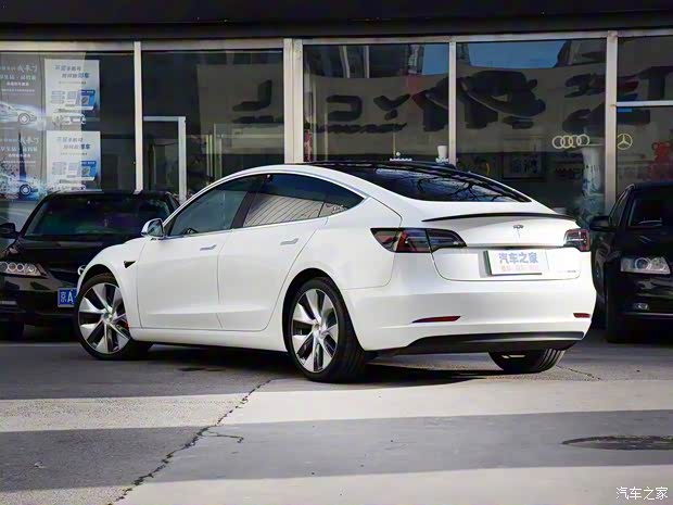特斯拉(进口) Model 3(进口) 2019款 Performance高性能全轮驱动版 特斯拉(进口) Model 3(进口) 2019款 Performance高性能全轮驱动版