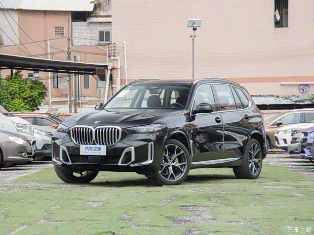 華晨寶馬 寶馬X5 2023款 xDrive 30Li 尊享型M運(yùn)動(dòng)套裝