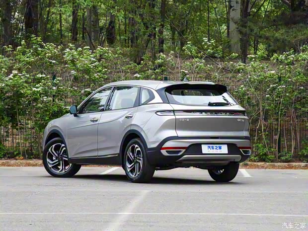 一汽奔腾 奔腾T90 2023款 2.0T 高配版