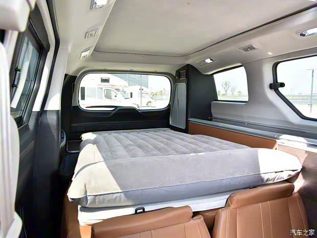 上汽大通 上汽大通MAXUS RG10 2019款 2.0TGI 升顶露营车阳光版 上汽大通 上汽大通MAXUS RG10 2019款 2.0TGI 升顶露营车阳光版