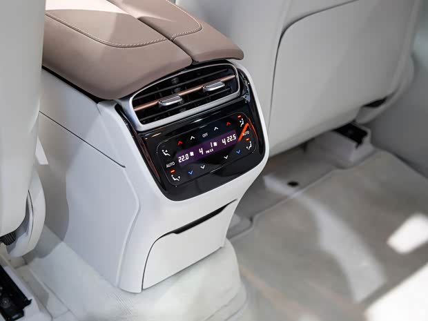 梅赛德斯-EQ 奔驰EQS SUV 2022款 基本型 梅赛德斯-EQ 奔驰EQS SUV 2022款 基本型