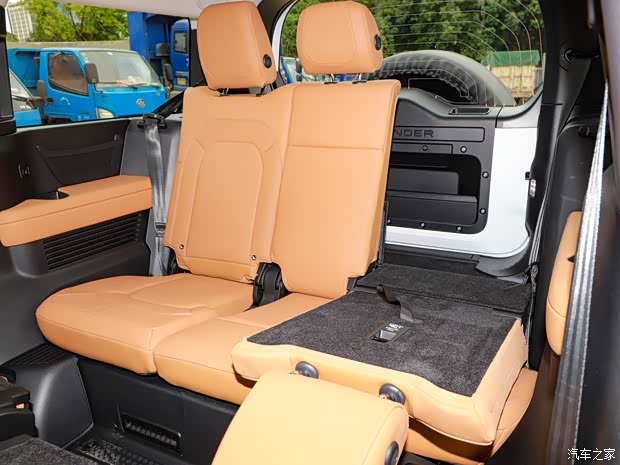 路虎(進(jìn)口) 路虎衛(wèi)士 2023款 130 3.0T P400 HSE