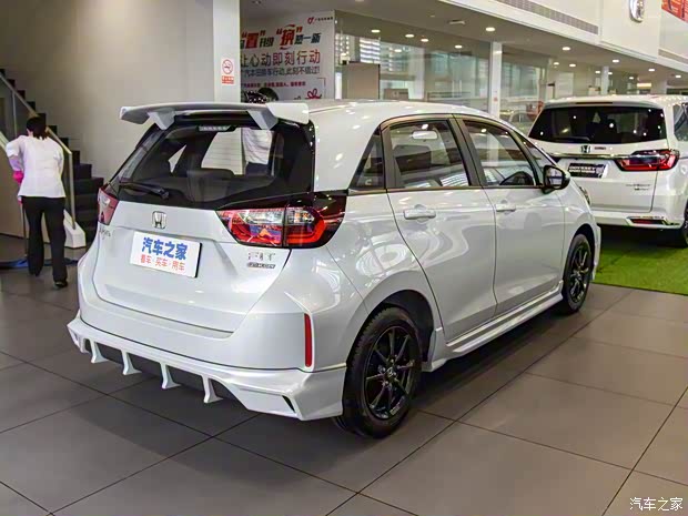 广汽本田 飞度 2022款 1.5L CVT 無限MUGEN版