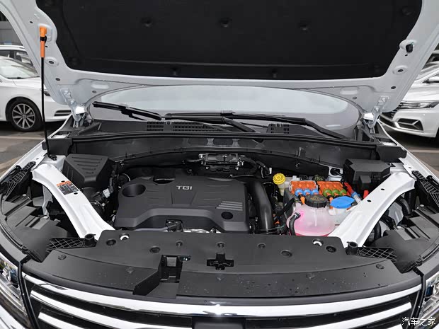 上汽集團(tuán) 榮威RX5新能源 2019款 eRX5 50T 互聯(lián)網(wǎng)超越智尊版