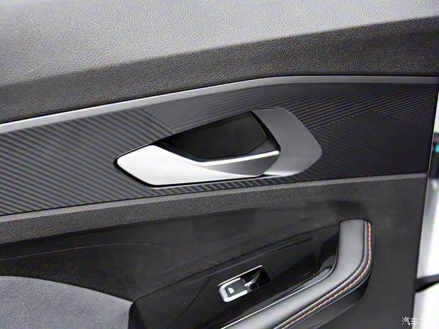 吉利汽车 缤瑞 2022款 缤瑞COOL 1.5T DCT电掣版