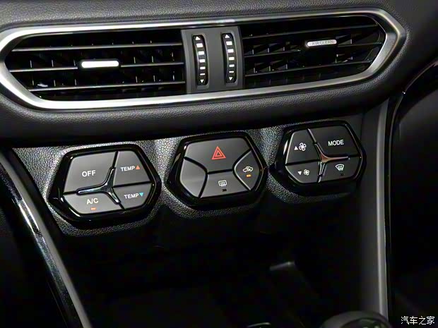 廣汽乘用車(chē) 傳祺GS4 2018款 200T 手動(dòng)兩驅(qū)舒適版