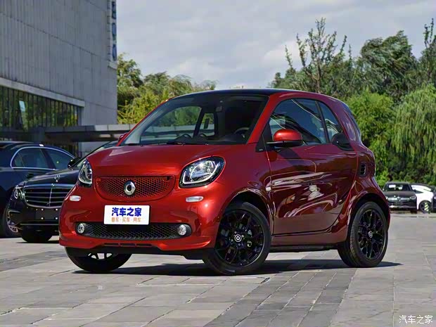 smart(進(jìn)口) smart fortwo 2019款 0.9T 66千瓦紅色瞬間特別版 國VI