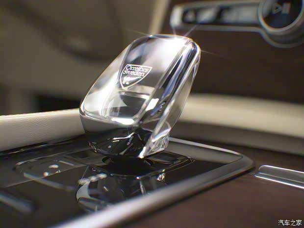 沃尔沃(进口) 沃尔沃XC90新能源 2020款 T8 基本型 7座