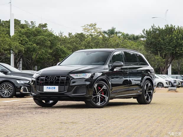 奥迪(进口) 奥迪SQ7 2024款 4.0 TFSI 暗夜骑士版 奥迪(进口) 奥迪SQ7 2024款 4.0 TFSI 暗夜骑士版