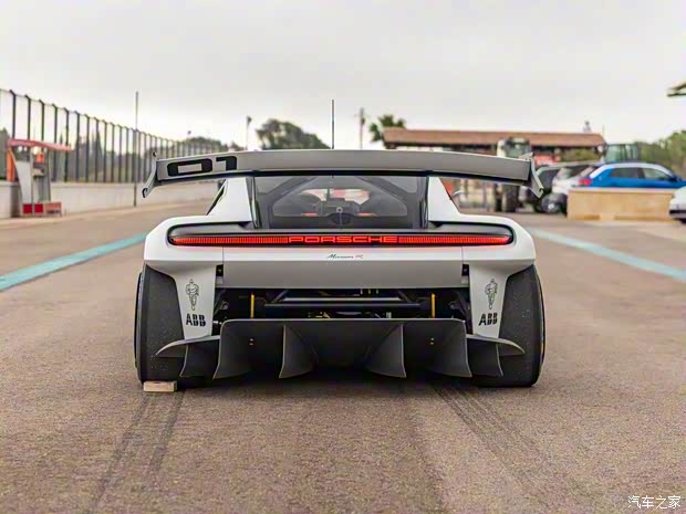 保時(shí)捷 Mission R 2021款 基本型
