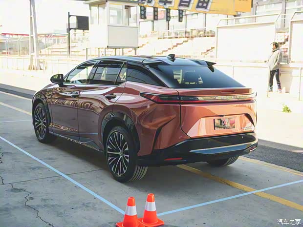 雷克薩斯 雷克薩斯RZ 2022款 450e