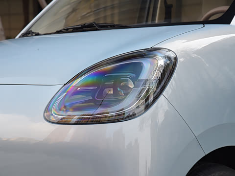 2025款 四门版 臻享+款 2025款 四门版 臻享+款