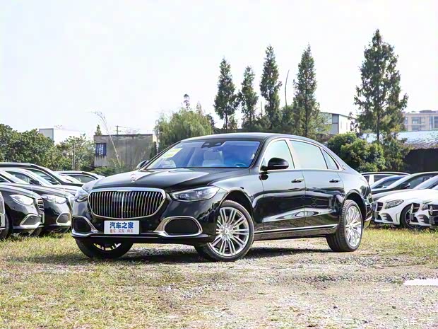 梅赛德斯-迈巴赫 迈巴赫S级 2023款 S 580 4MATIC 梅赛德斯-迈巴赫 迈巴赫S级 2023款 S 580 4MATIC