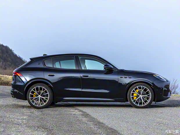 瑪莎拉蒂 Grecale 2022款 2.0T Modena 瑪莎拉蒂 Grecale 2022款 2.0T Modena