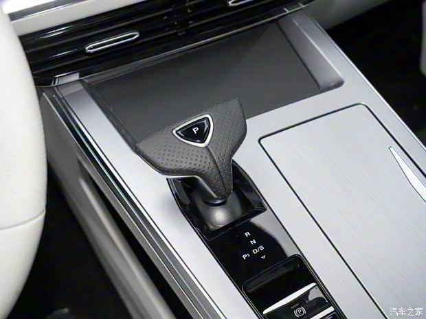 上汽集团 鲸 2022款 2.0T 虎鲸版