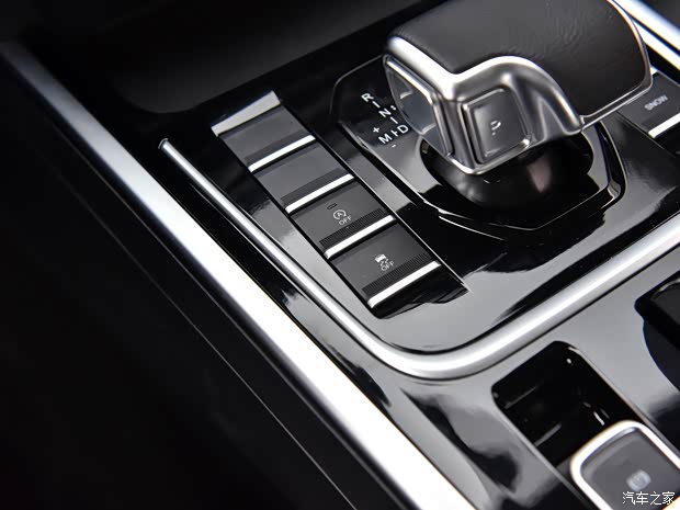 江西五十鈴 鈴?fù)?2022款 汽油四驅(qū)基本型