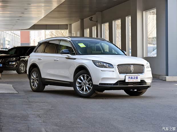 长安林肯 冒险家 2020款 2.0T 两驱尊享版 长安林肯 冒险家 2020款 2.0T 两驱尊享版
