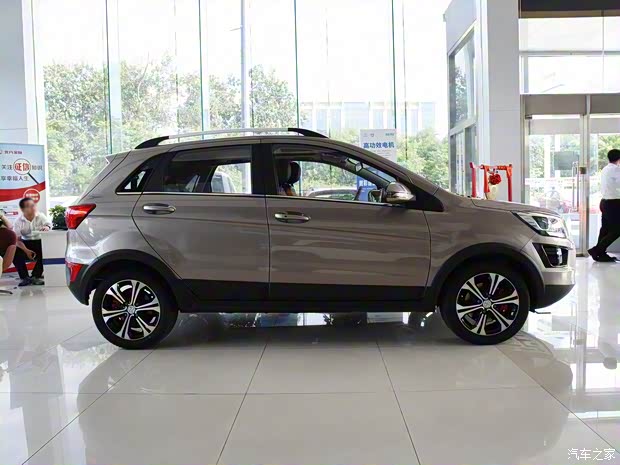 北汽新能源 EX系列 2018款 EX360 新潮版