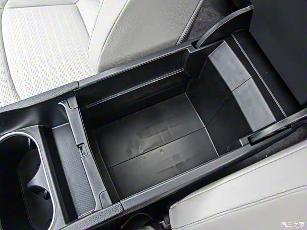 一汽丰田 一汽丰田bZ4X 2022款 两驱畅享版