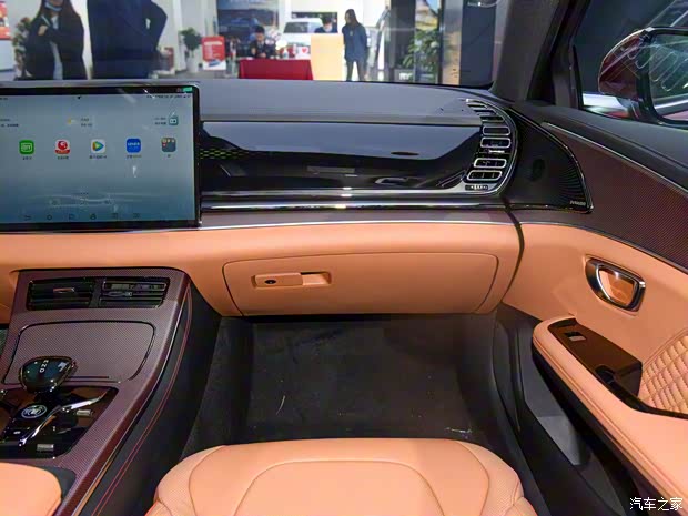 比亚迪 汉 2022款 DM-i 121KM 尊享型