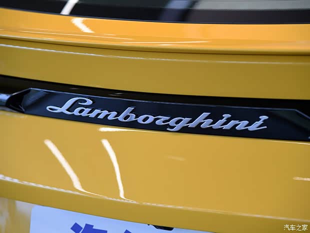 兰博基尼 Urus 2021款 4.0T V8 兰博基尼 Urus 2021款 4.0T V8