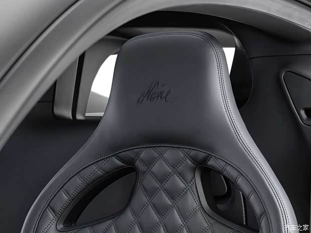 布加迪 Chiron 2020款 Sport Edition Noire Sportive