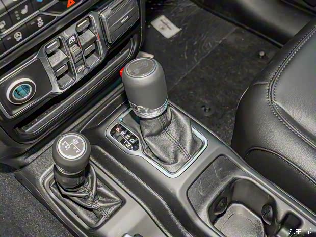 Jeep(进口) 牧马人 2022款 2.0T 高地丛林绿限量版