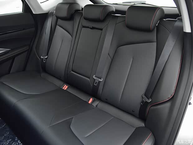 长安汽车 长安欧尚Z6 2022款 蓝鲸 1.5T DCT智航型