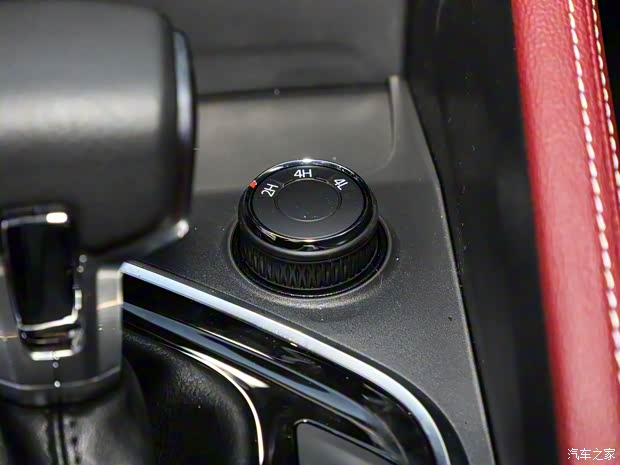 上汽大通 星際 2023款 星際L 2.0T 柴油 自動四驅(qū)精英版長箱