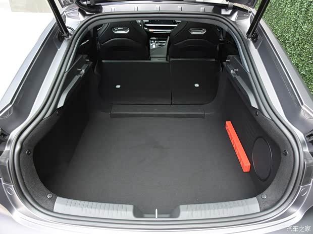 長(zhǎng)安汽車 長(zhǎng)安UNI-V 2022款 2.0T 運(yùn)動(dòng)版