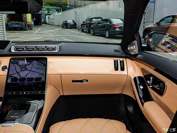 梅賽德斯-邁巴赫 邁巴赫S級 2022款 S 680 4MATIC Virgil Abloh 限量版