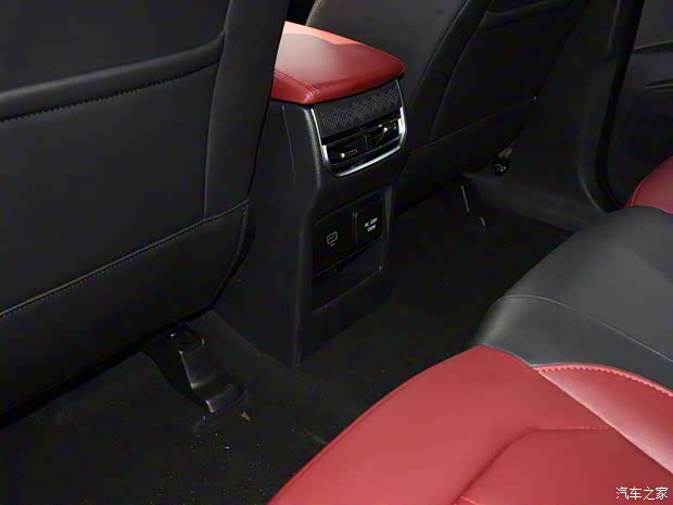 上汽大通 上汽大通MAXUS T90 2022款 2.0T柴油自動四驅上汽?！つ鯓讼? style=